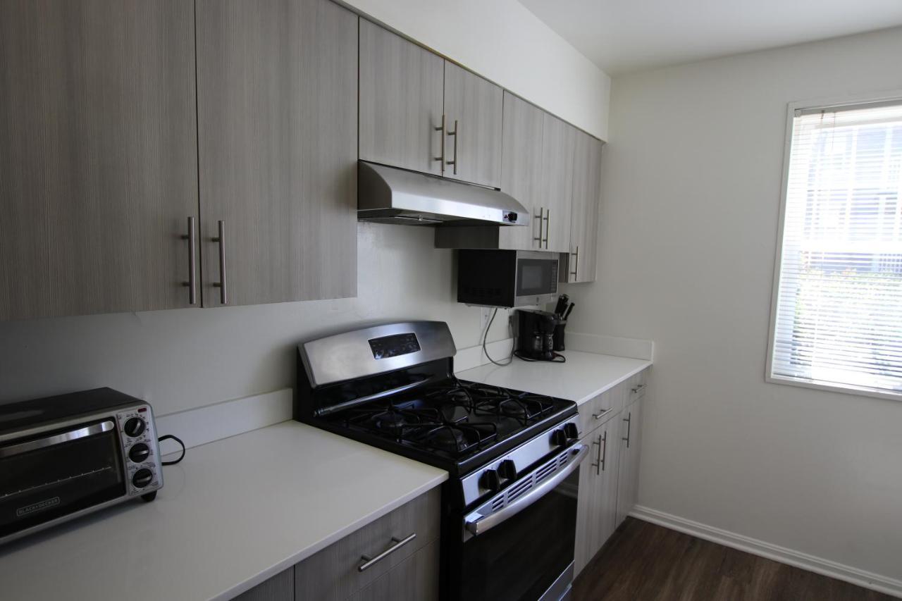 Luxury Villa And Apartments Феърфакс Екстериор снимка